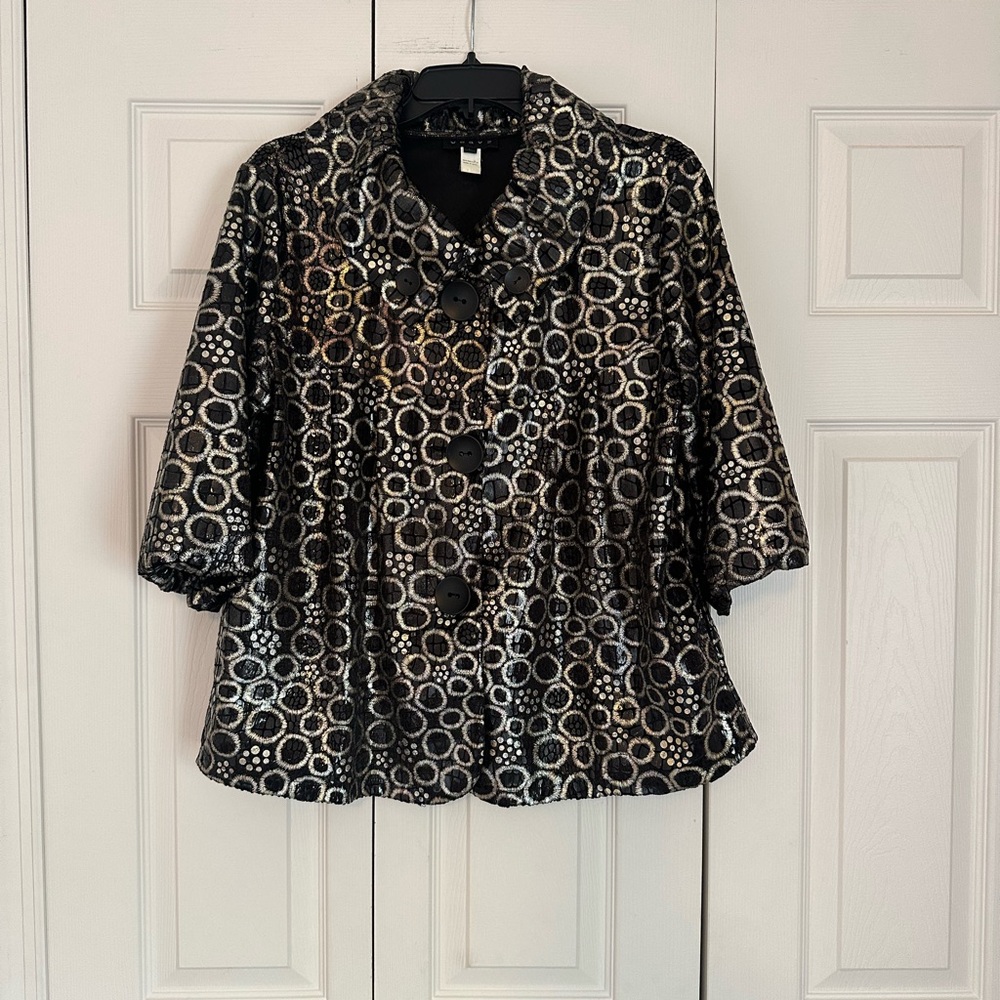 Weavz Gold and Black 3/4 Sleeve Boxy Jacket